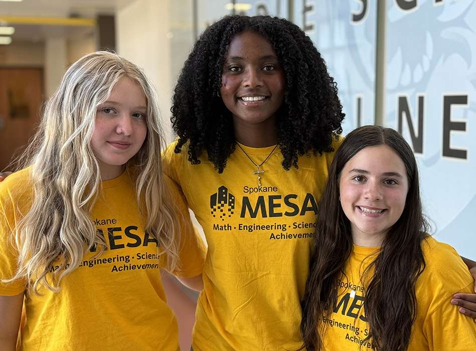 Kensy Bahme, Eldana Zemedkun, Remi Zickler